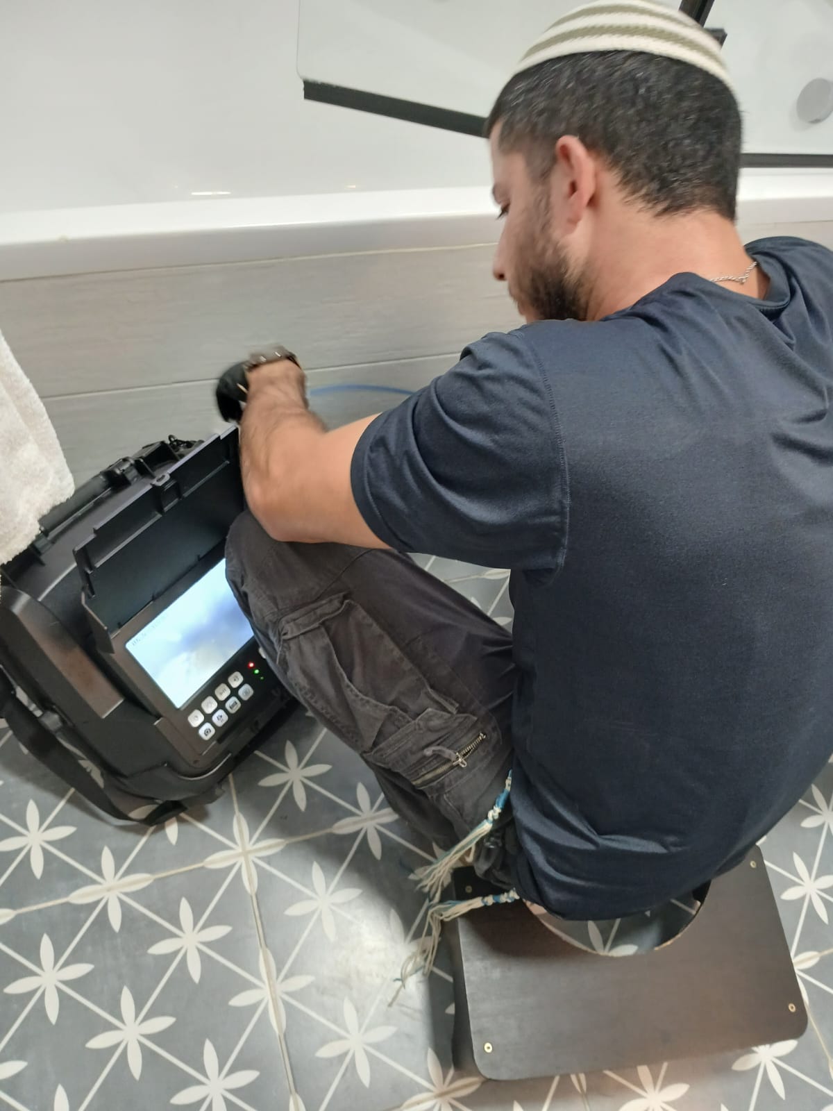 שירות איתור נזילות לקבלנים ובעלי מקצוע בענף הבנייה
